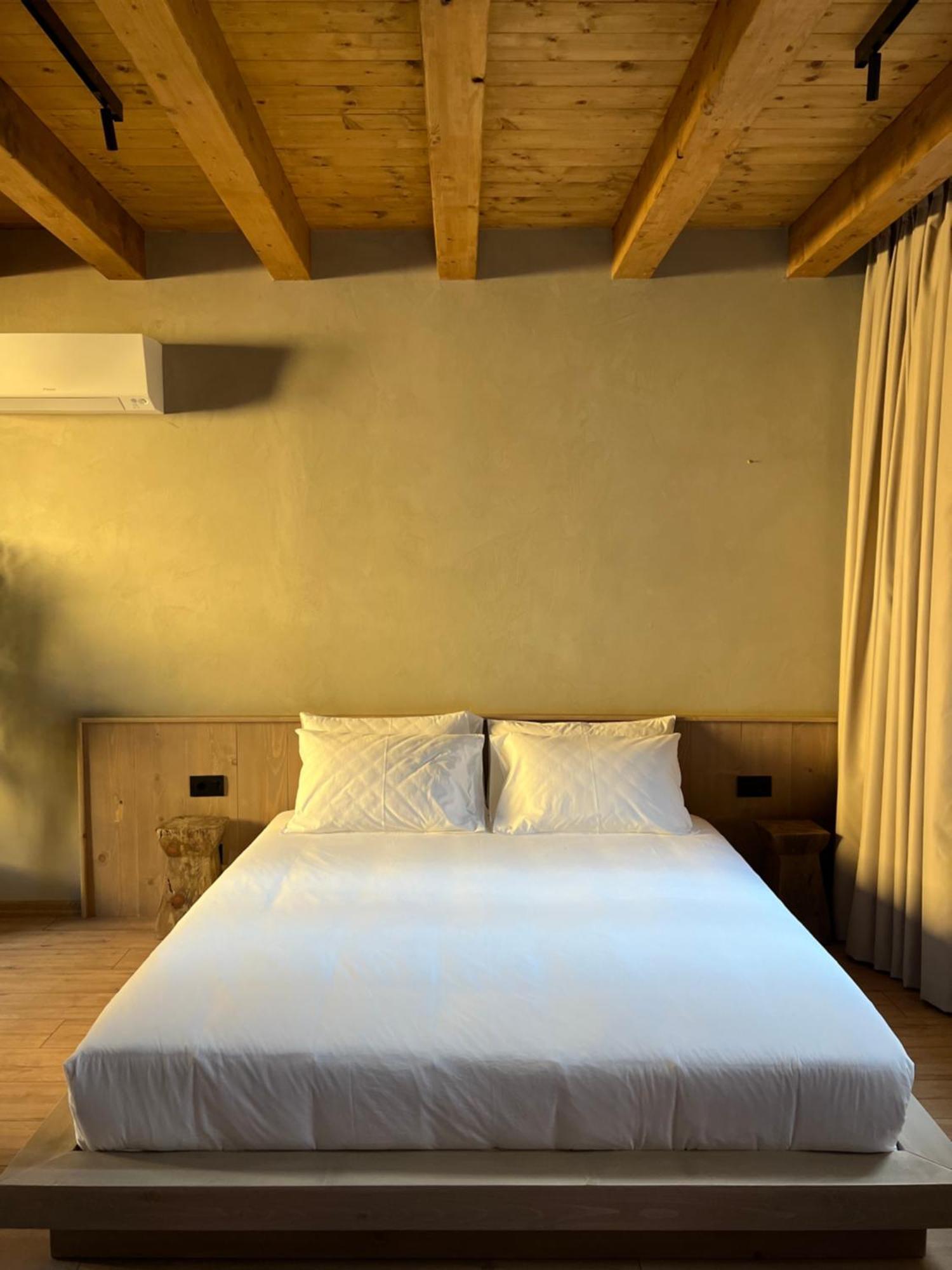 Faces & Places Boutique Hotel Tiranë Ngoại thất bức ảnh